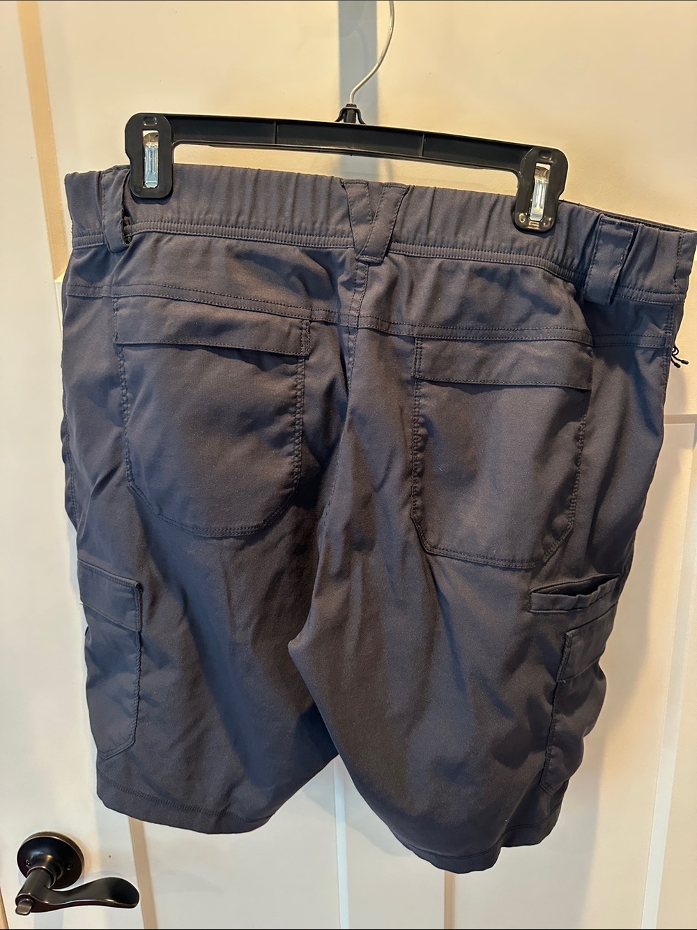 Duluth Trading Co. Women’s  Navy Cargo Shorts - Picture 3 of 4